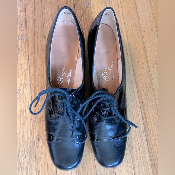 Vintage mod shoes, black leather and patent, 1.5 in heel, women’s 7 (narrow) - Picture 5 of 8